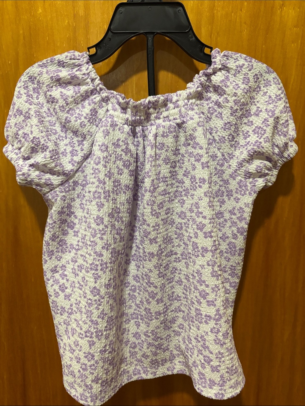 ⭐ 3 for $15 
jumping beans Lavender Floral Puff-Sleeve Top